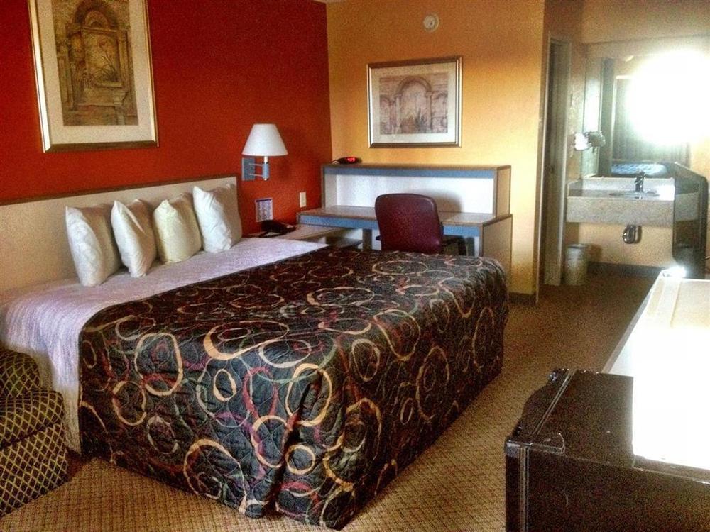Americas Best Value Inn And Suites Little Rock Quarto foto